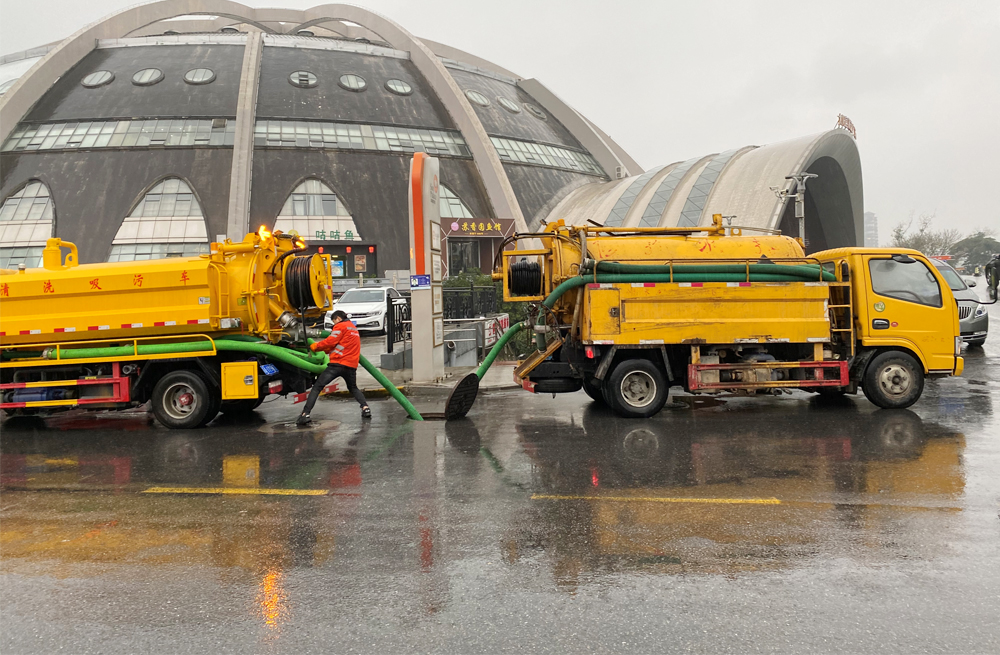 271积善商场管道清淤